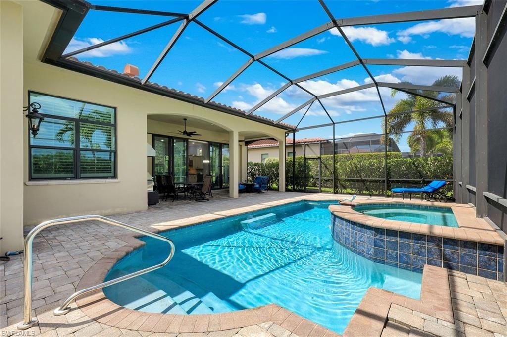 9461 Napoli Ln, Naples, FL 34113 Photo