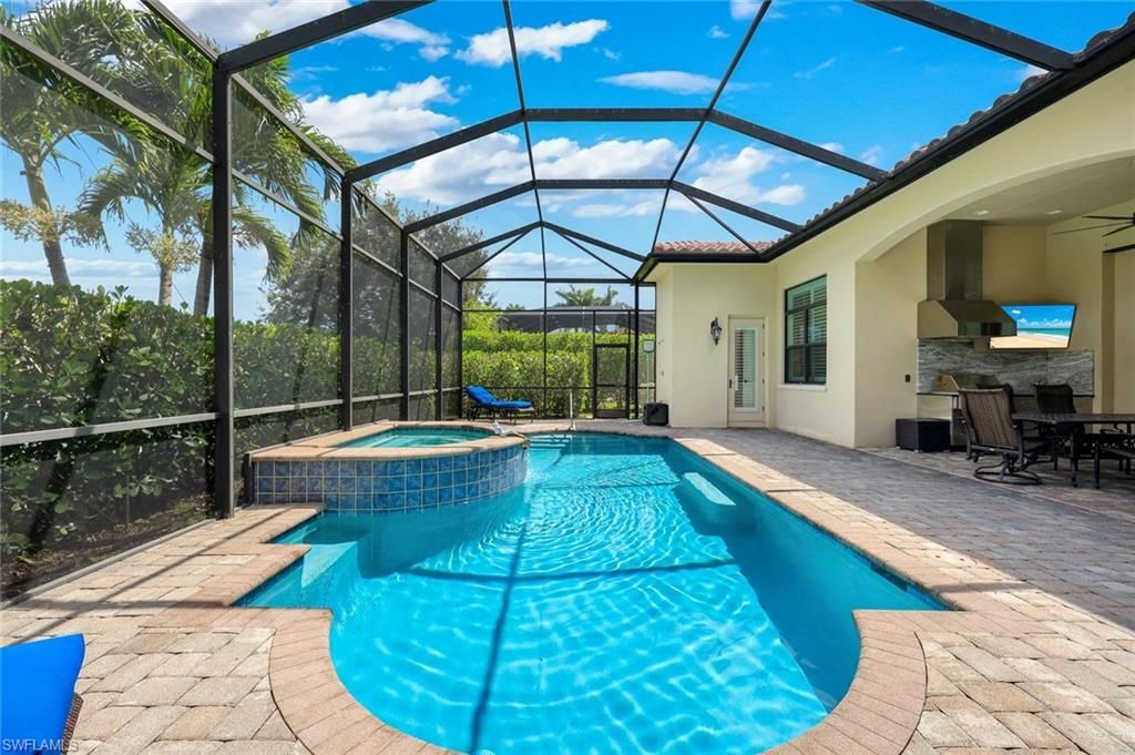 9461 Napoli Ln, Naples, FL 34113 Photo