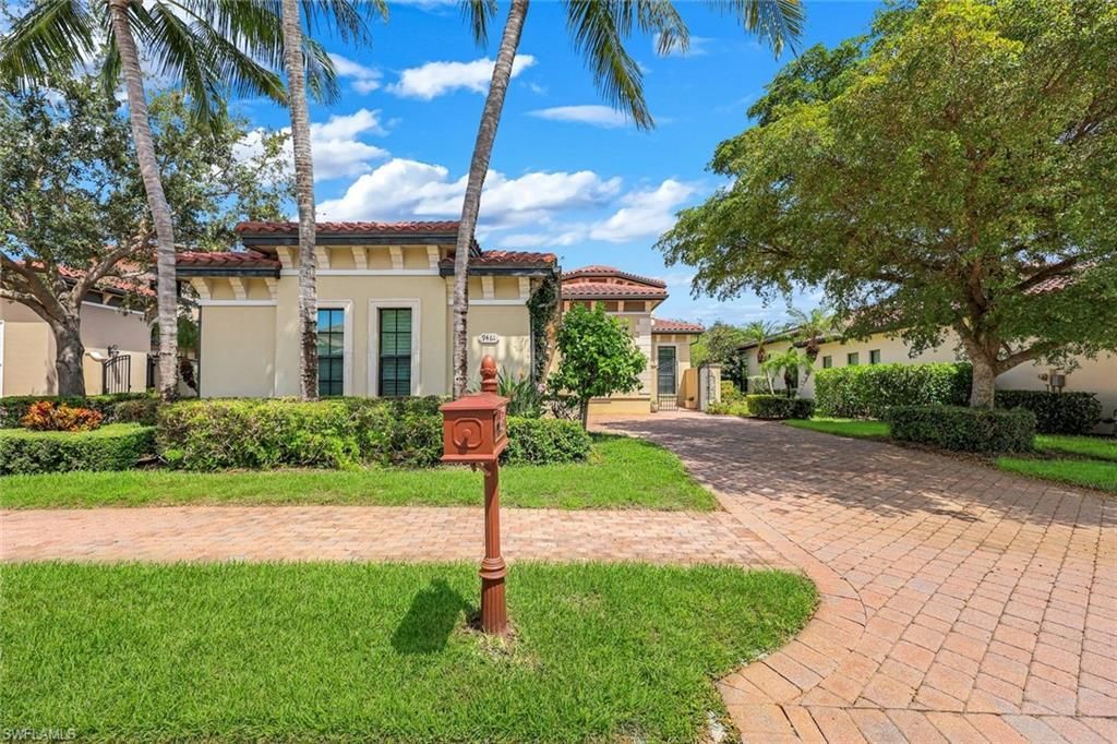 9461 Napoli Ln, Naples, FL 34113 Photo