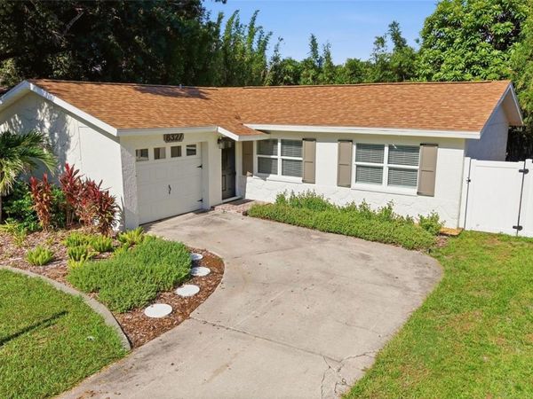 8327 JENNIFER LANE , SEMINOLE, FL 33777