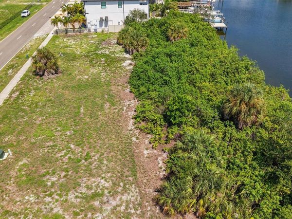 1215 APOLLO BEACH BOULEVARD, APOLLO BEACH, FL 33572