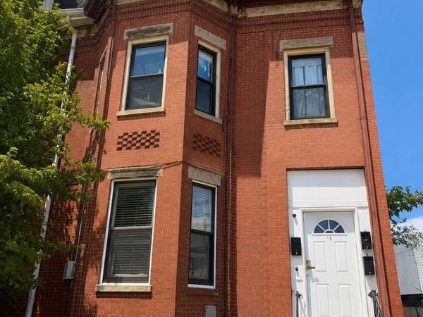 16 Cross Street East, Unit 2, Somerville, MA 01245