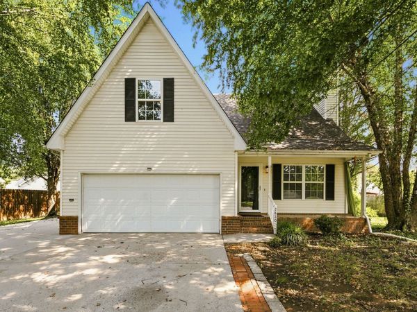 2820 Weybridge Dr , Murfreesboro, TN 37128