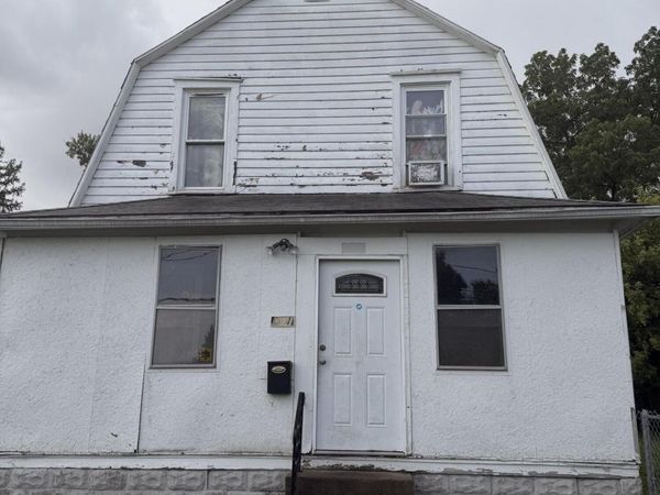 301 W Oakland Street, Toledo, OH 43608