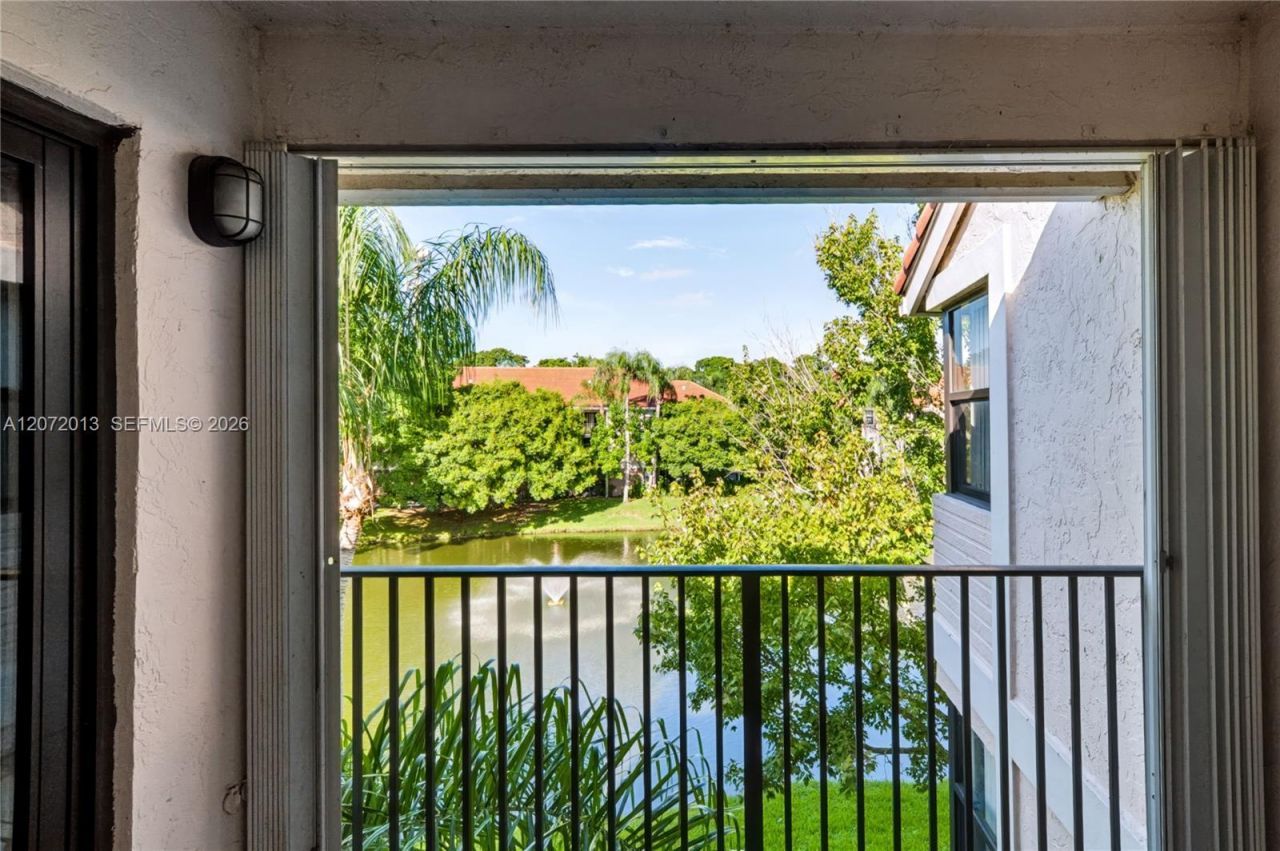 Please Call For Address, Unit 301, Plantation, FL 33322 Photo