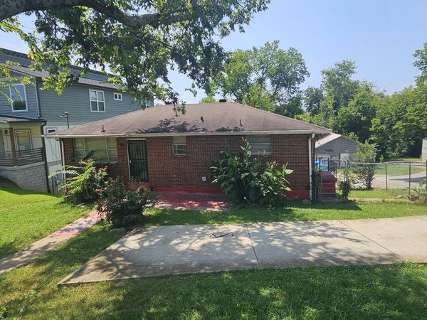 3223 Lincoln Ave , Nashville, TN 37218