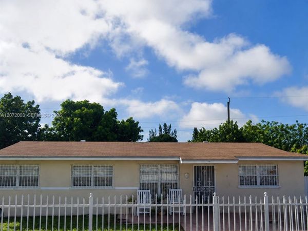 5450 NW 177th Ter , Miami Gardens, FL 33055