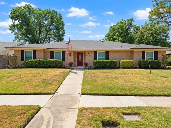 1807 Holm Oak Street, Arlington, TX 76012