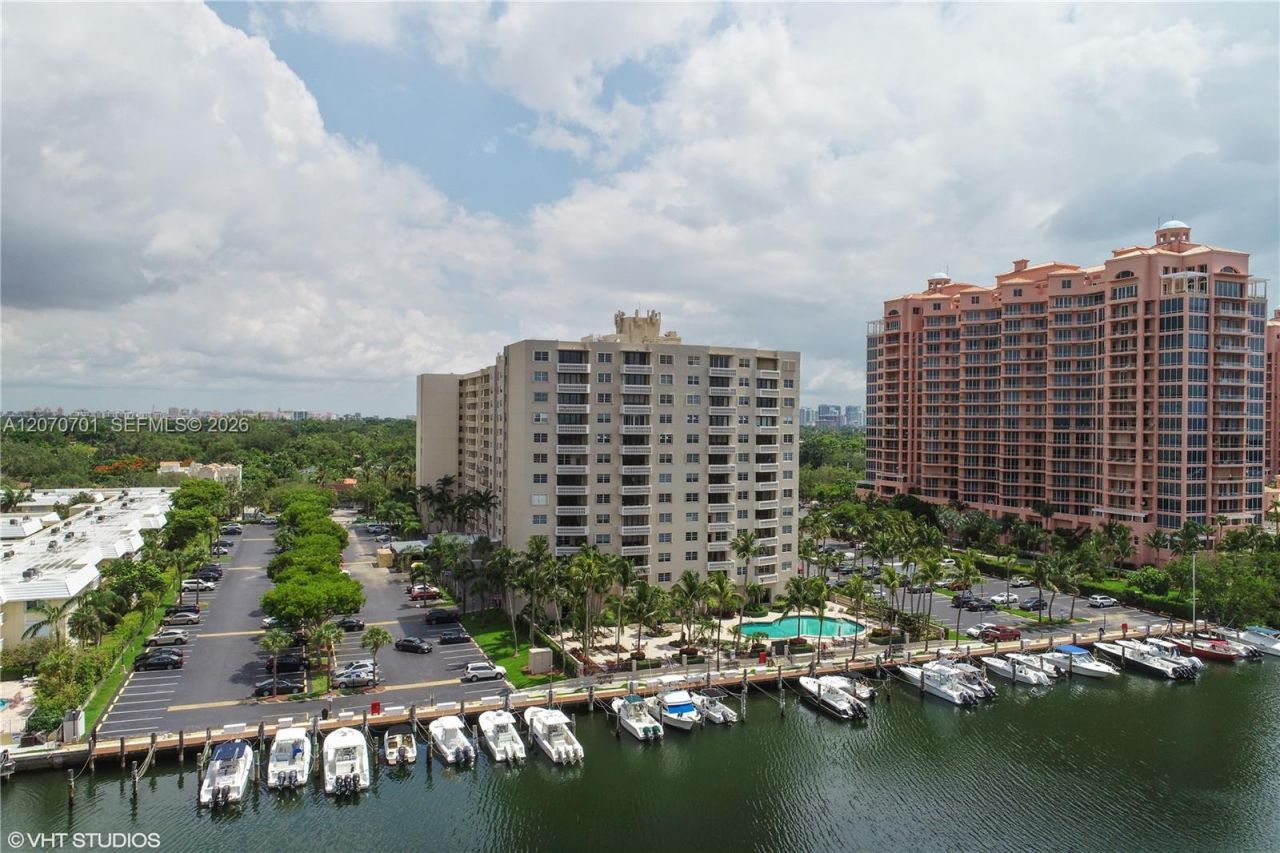 90 Edgewater Dr , Unit 917, Coral Gables, FL 33133 Photo