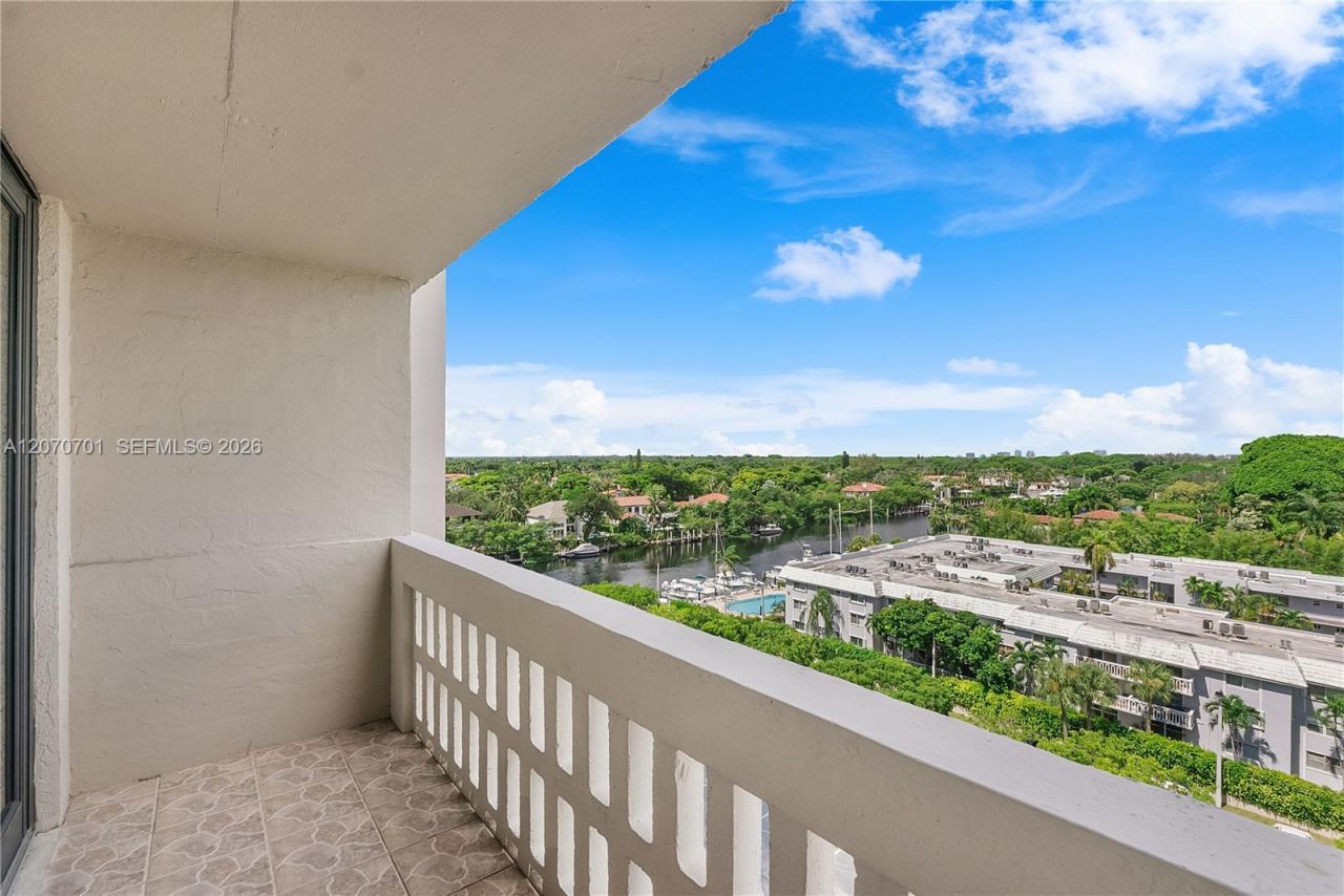 90 Edgewater Dr , Unit 917, Coral Gables, FL 33133 Photo