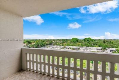 90 Edgewater Dr , Unit 917, Coral Gables, FL 33133 Photo