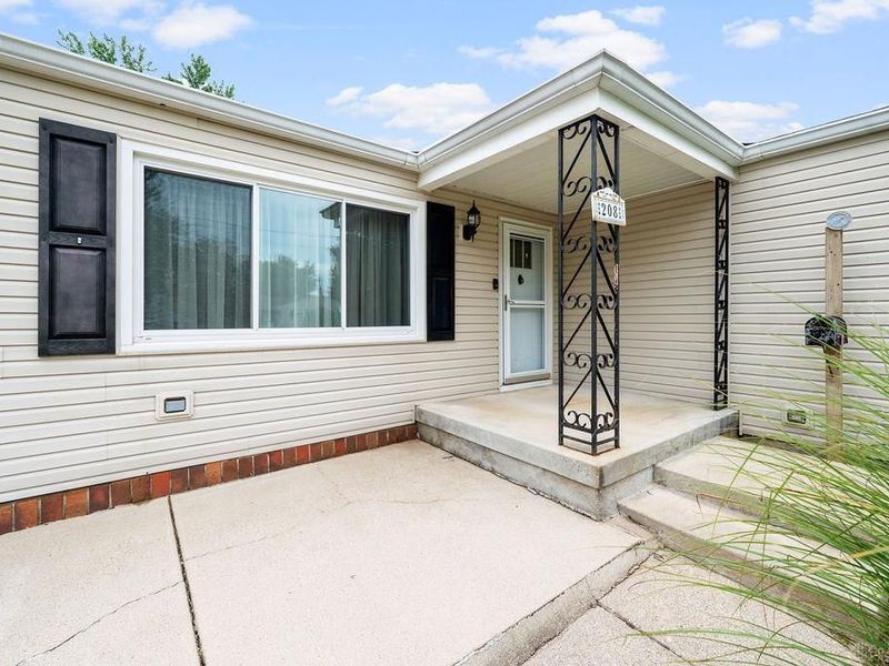 208 Brelsford Avenue, Trenton, OH 45067 Photo 5