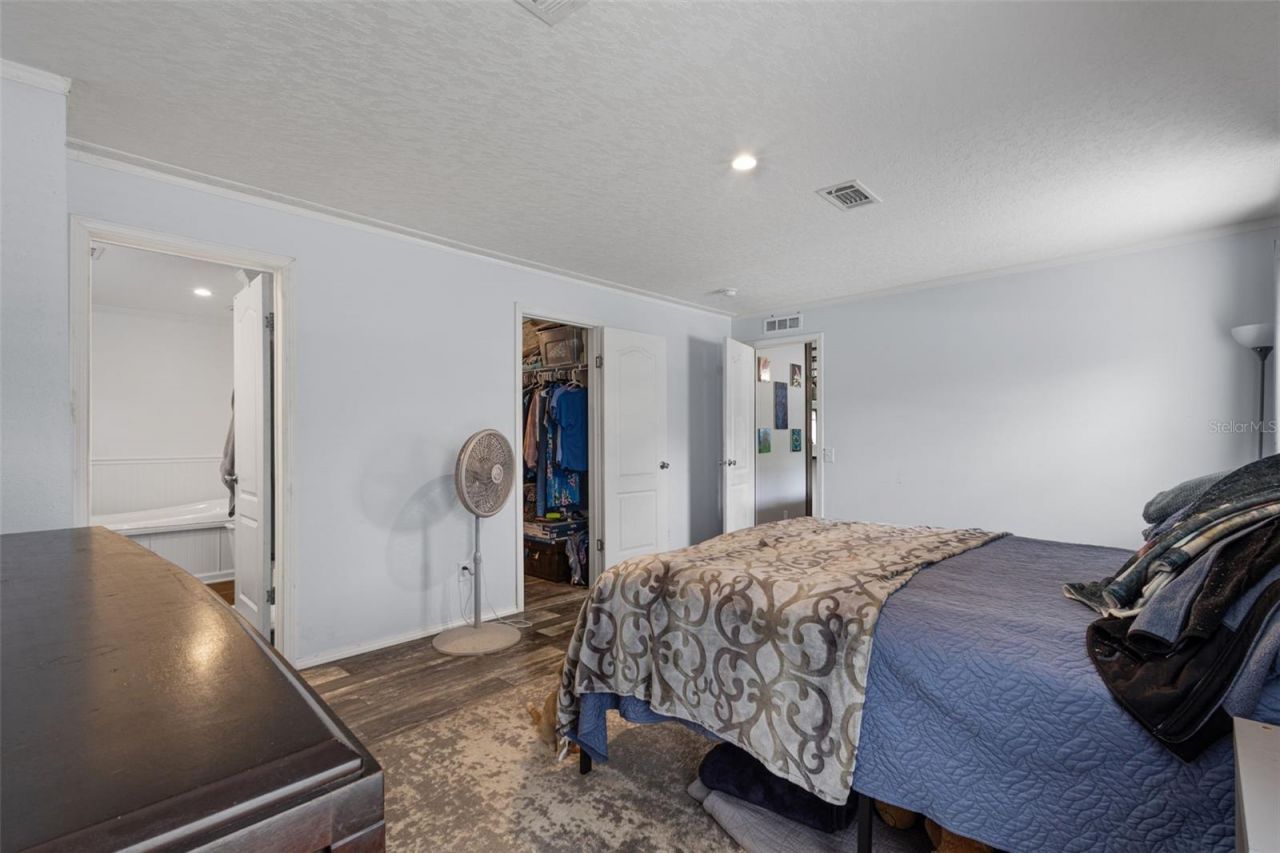 9490 NE 77th Place , Bronson, FL 32621 Photo