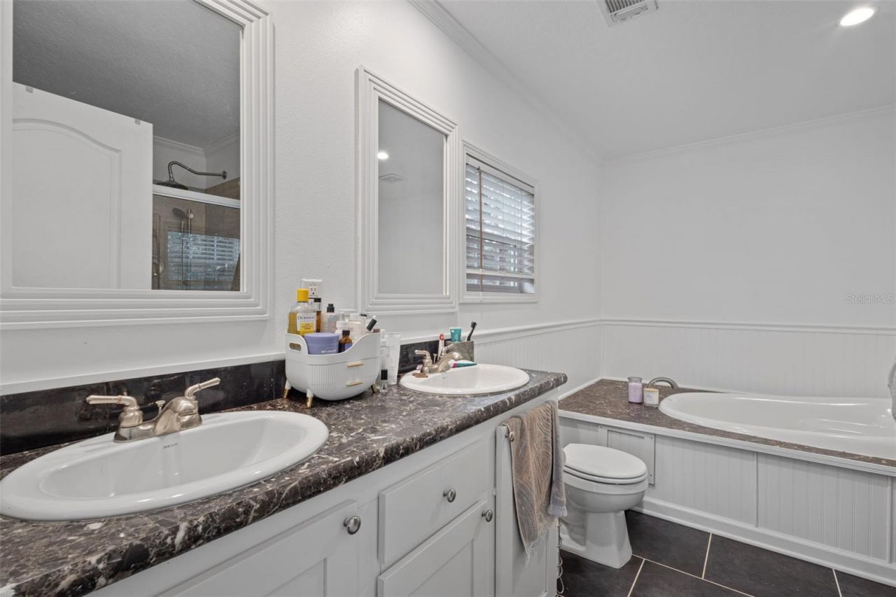 9490 NE 77th Place , Bronson, FL 32621 Photo