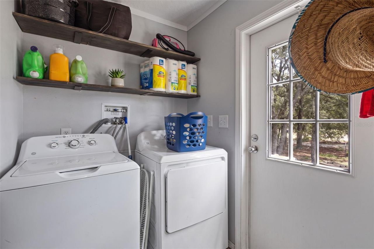 9490 NE 77th Place , Bronson, FL 32621 Photo