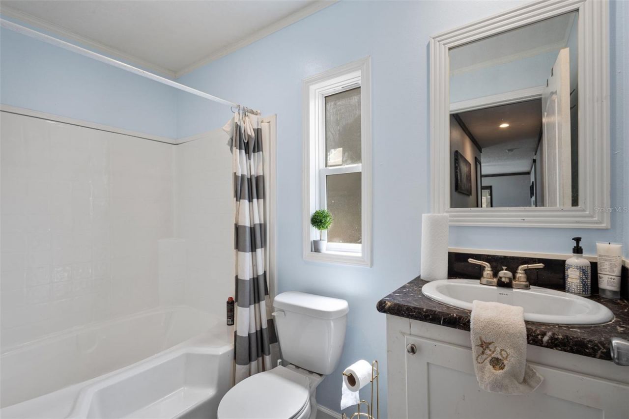9490 NE 77th Place , Bronson, FL 32621 Photo