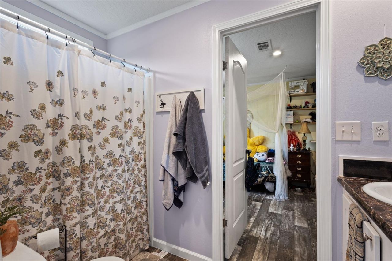 9490 NE 77th Place , Bronson, FL 32621 Photo
