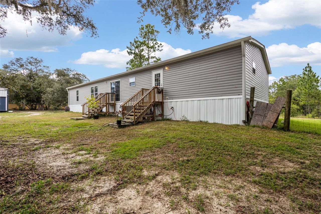 9490 NE 77th Place , Bronson, FL 32621 Photo