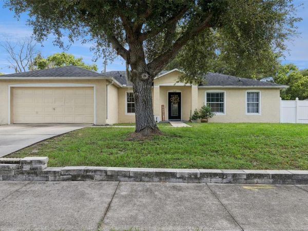 939 CLOVERLEAF BOULEVARD , DELTONA, FL 32725