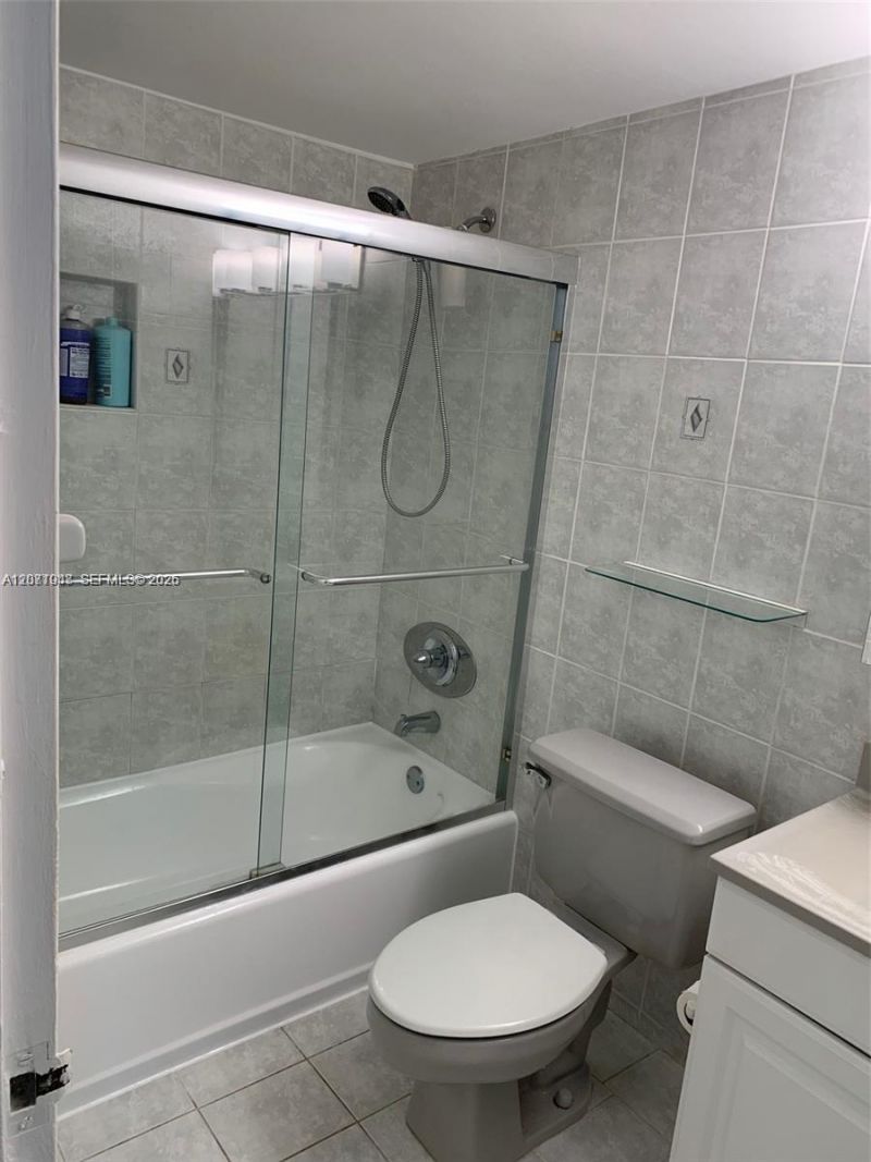 1228 West Ave , Unit 1415, Miami Beach, FL 33139 Photo