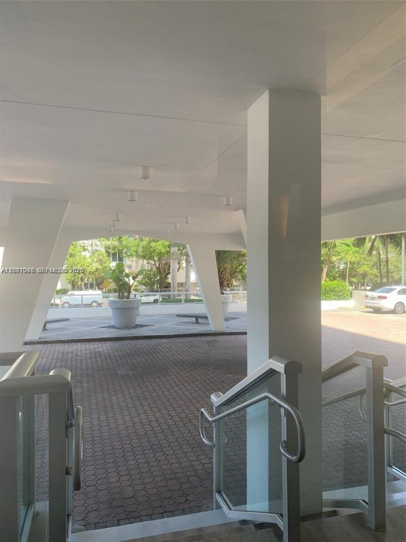 1228 West Ave , Unit 1415, Miami Beach, FL 33139 Photo