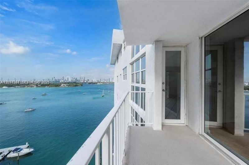 1228 West Ave , Unit 1415, Miami Beach, FL 33139 Photo