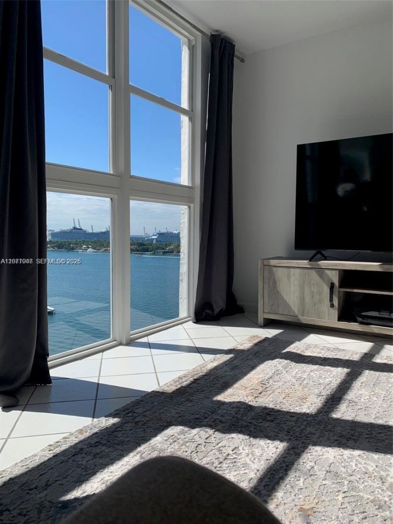 1228 West Ave , Unit 1415, Miami Beach, FL 33139 Photo