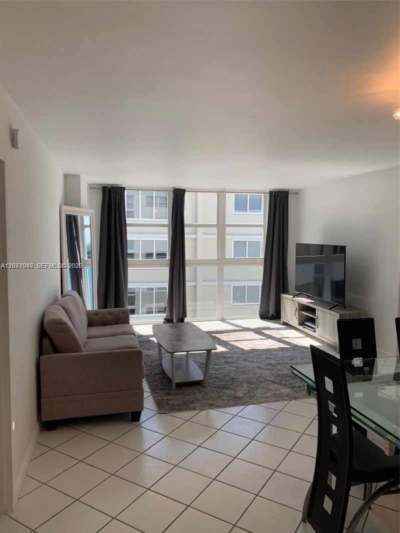 1228 West Ave , Unit 1415, Miami Beach, FL 33139 Photo