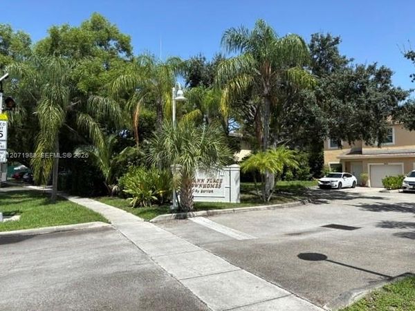 7469 Tam Oshanter Blvd , North Lauderdale, FL 33068