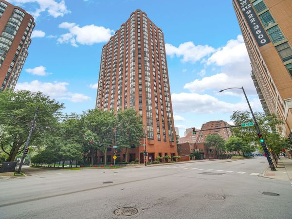 899 S Plymouth Court , Unit 1602, Chicago, IL 60605