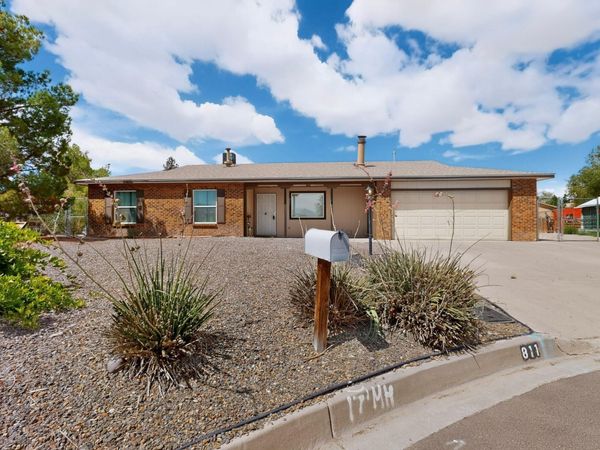 811 Orbit Court SE, Rio Rancho, NM 87124