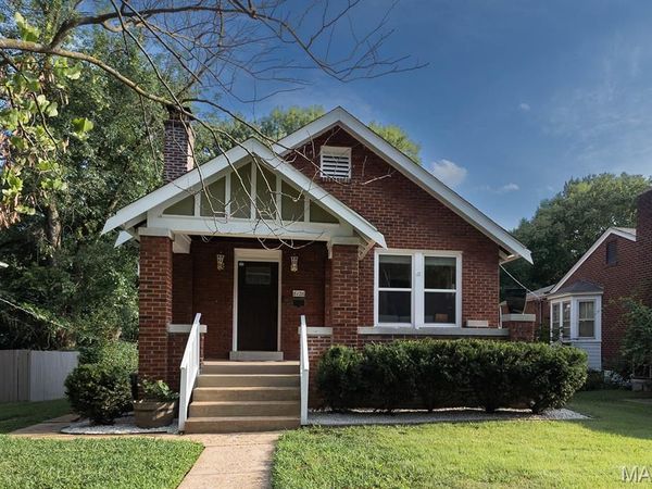 8126 Madison Avenue , Vinita Park, MO 63114