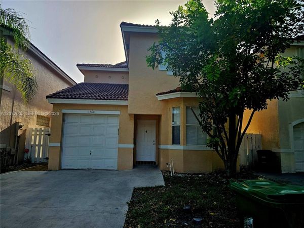 3860 Tree Tops Rd , Cooper City, FL 33026