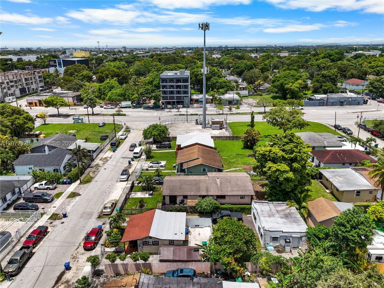 2151 NW 42nd St, Miami, FL 33142 Photo