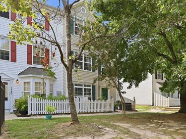 8640 Neuse Landing Lane, Unit 107, Raleigh, NC 27616