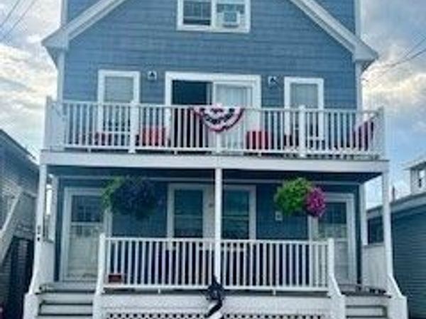 84 Railroad Ave, Unit B, Salisbury, MA 01952