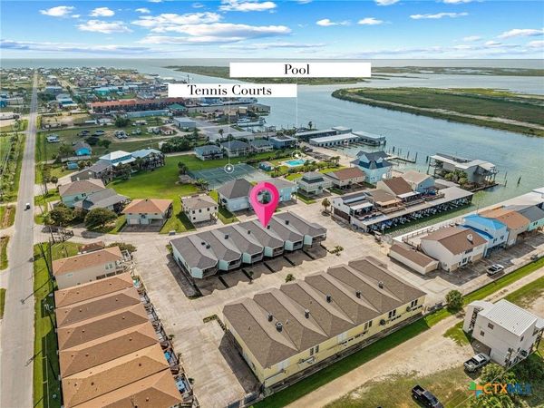 107 Alligator Head Lane, Unit 12, Port O'Connor, TX 77982
