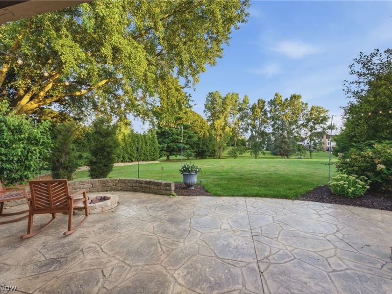 8056 Greenwich Boulevard NW, Massillon, OH 44646 Photo 4