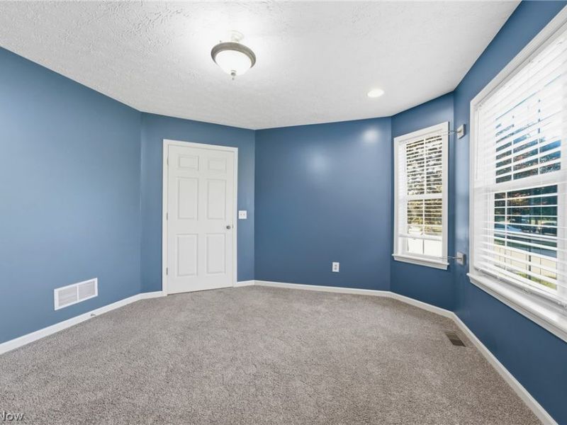 8056 Greenwich Boulevard NW, Massillon, OH 44646 Photo 9
