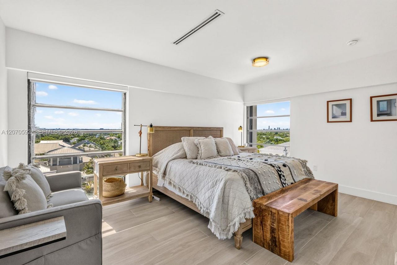 575 Crandon Blvd, Unit 801, Key Biscayne, FL 33149 Photo
