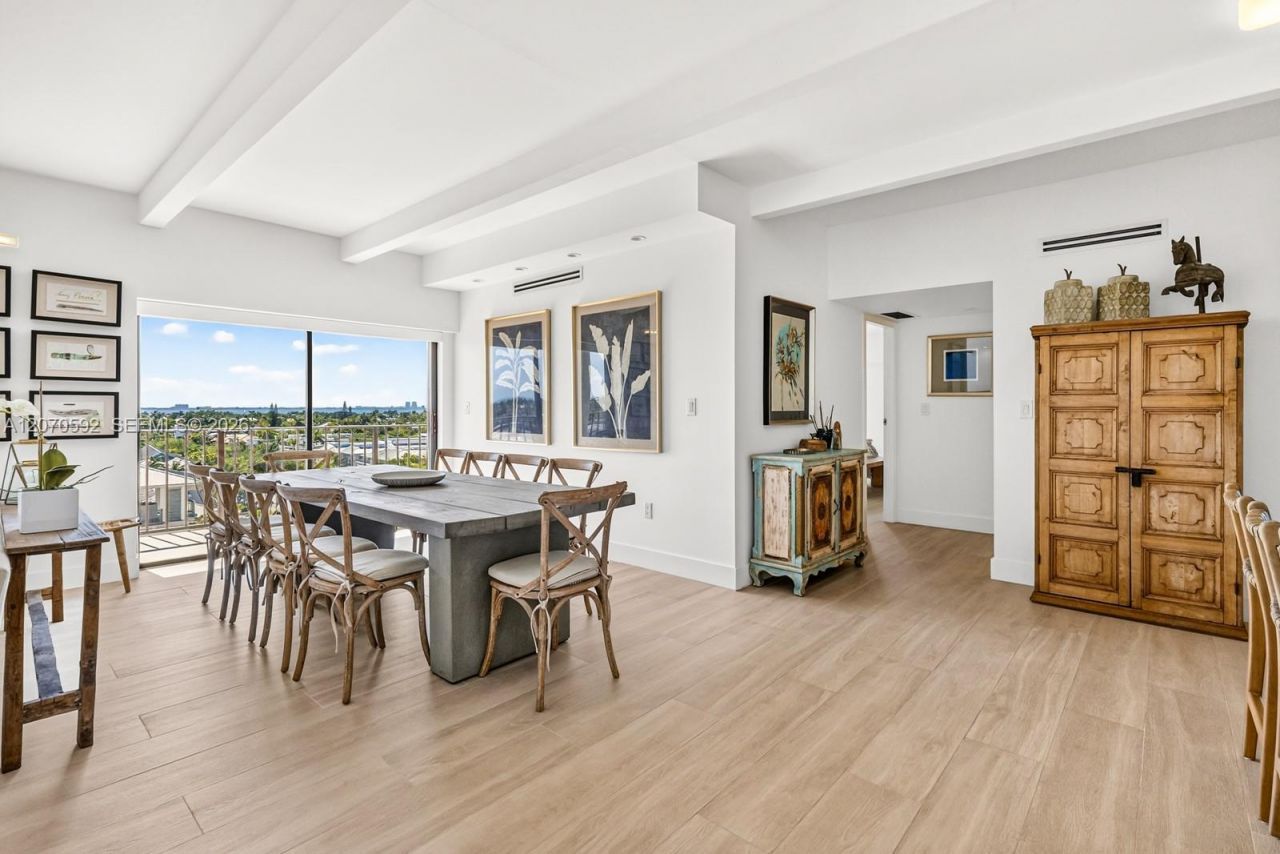 575 Crandon Blvd, Unit 801, Key Biscayne, FL 33149 Photo