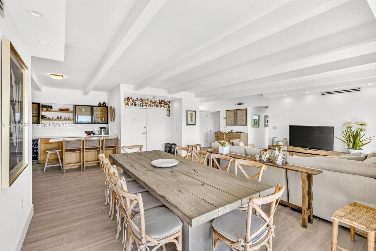 575 Crandon Blvd, Unit 801, Key Biscayne, FL 33149 Photo