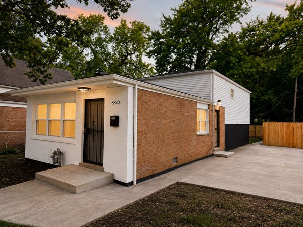 8820 S Princeton Avenue , Chicago, IL 60620