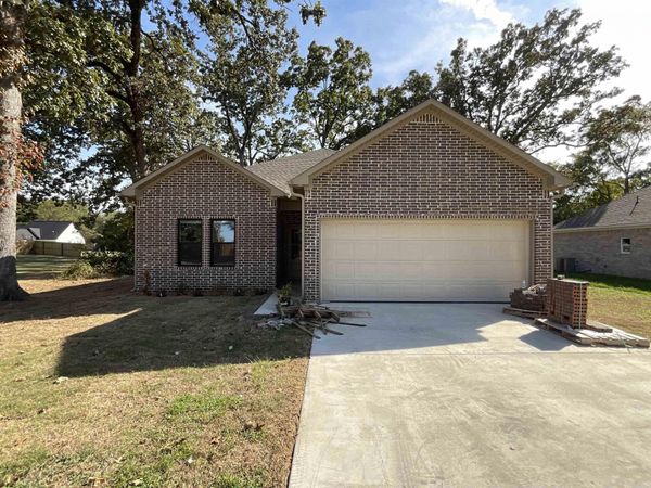 125 Kayla Lane, Lonoke, AR 72086