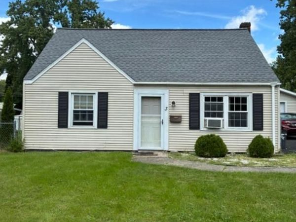 3 Charles Road, Latham, NY 12110