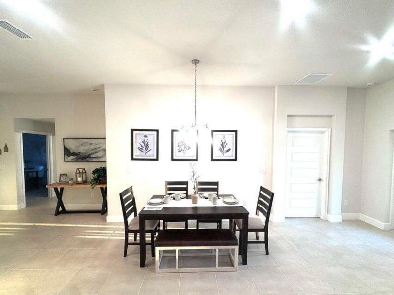 8604 NW Giovanni Avenue, Unit 143-4, Fort Pierce, FL 34951 Photo