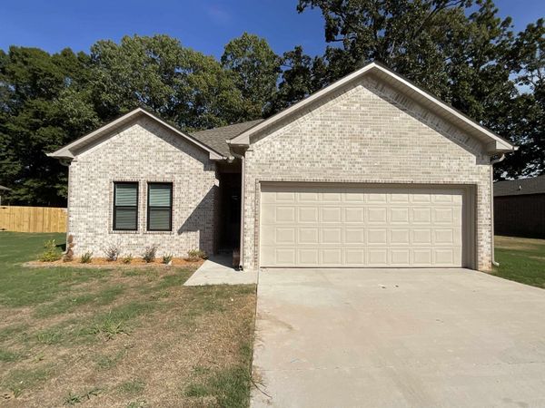 225 Kayla Lane, Lonoke, AR 72086