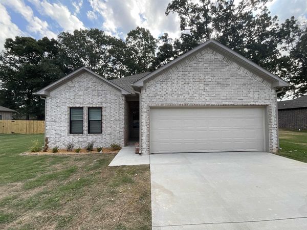 225 Kayla Lane, Lonoke, AR 72086