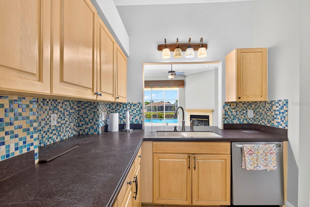 5410 61st St E, Bradenton, FL 34203 Photo