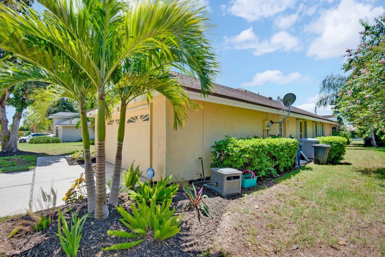 5410 61st St E, Bradenton, FL 34203 Photo